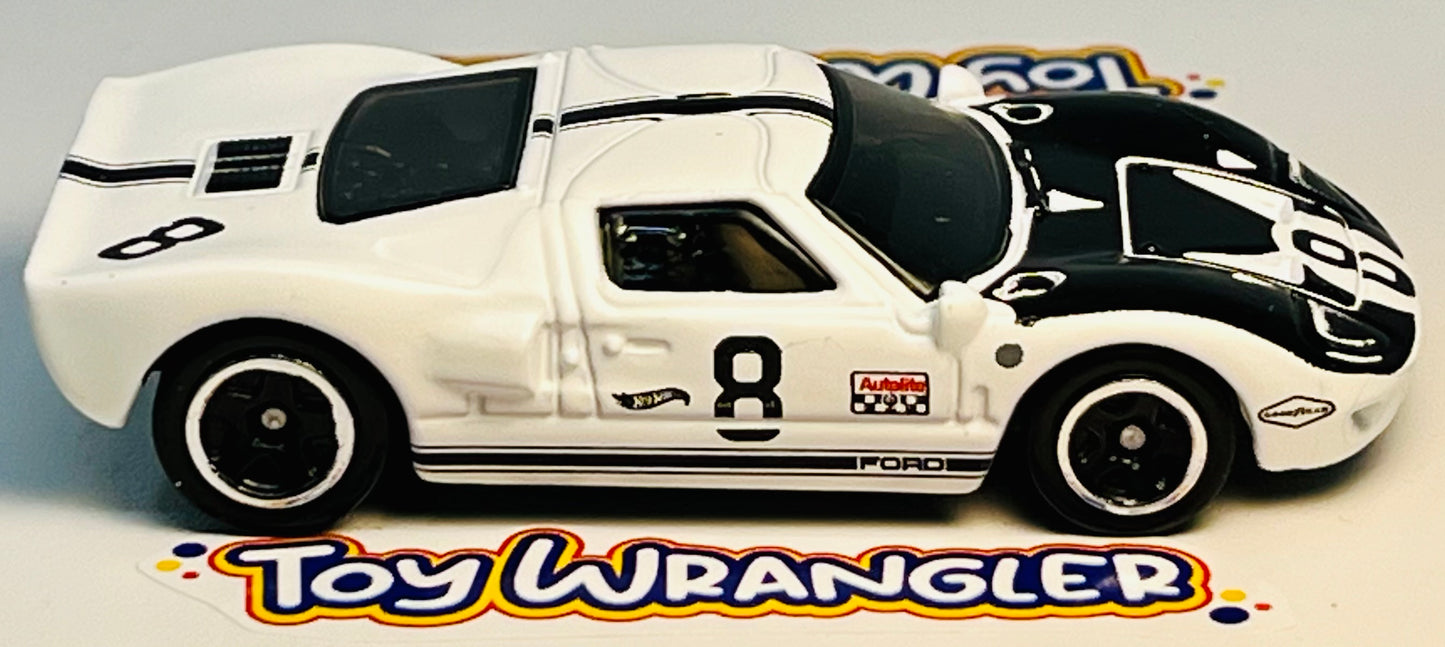 Hot Wheels Ford GT40 (White/Black) Factory Fresh with Protector