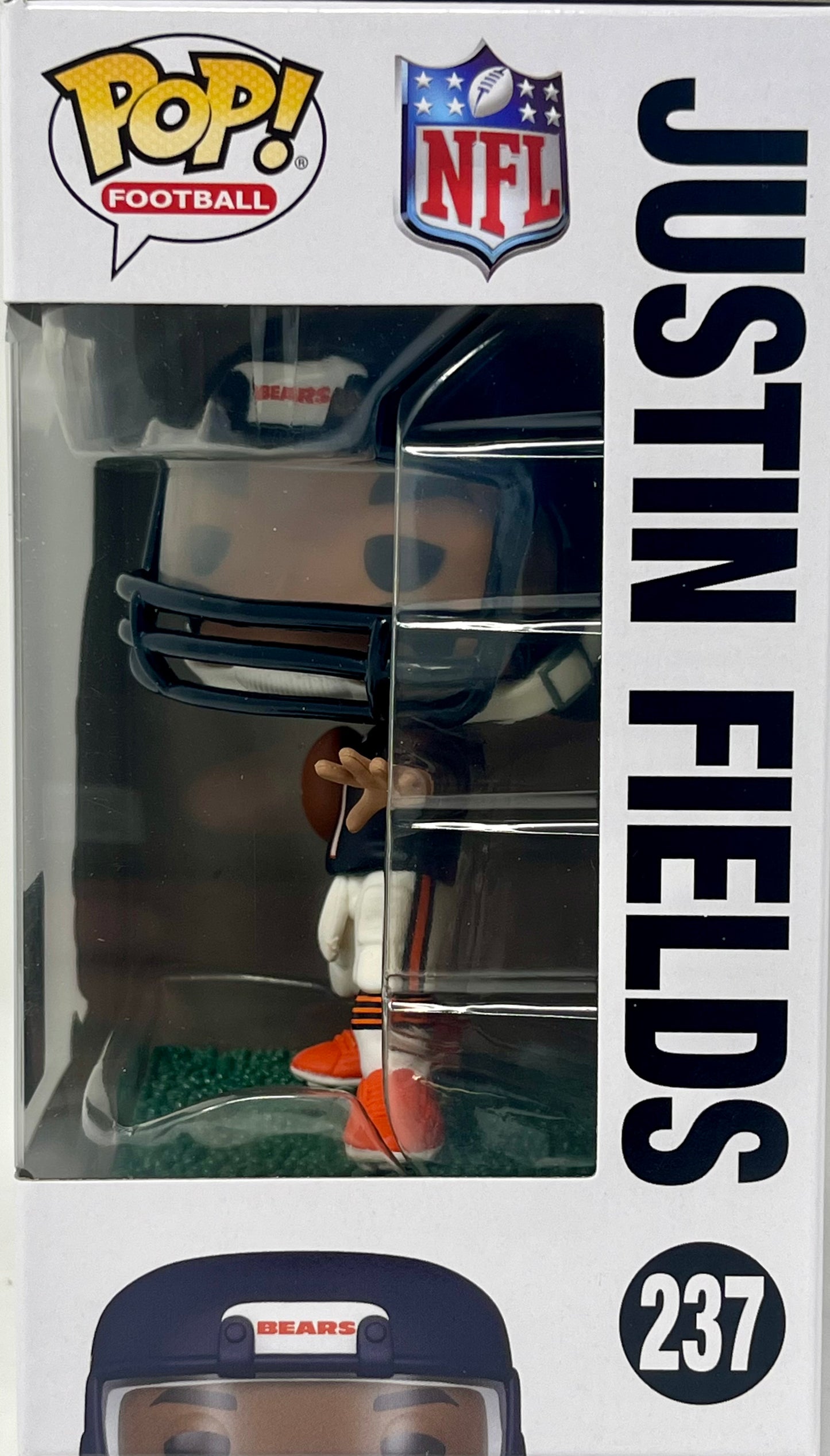 Funko Justin Fields (Chicago Bears) NFL Pop! Series 11 With Protector
