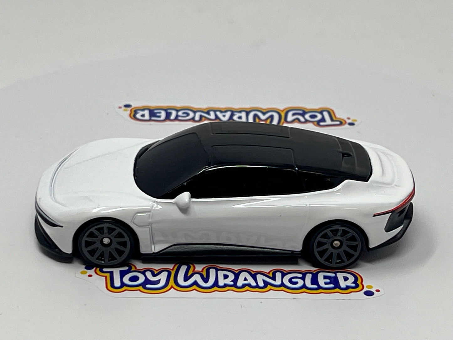 Hot Wheels Green Speed Delorean Alpha5 85/250 With Protector
