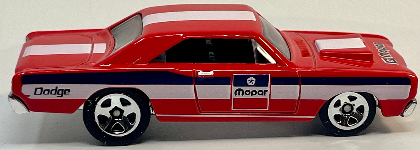 Hot Wheels MOPAR '68 Dodge Dart with Protector