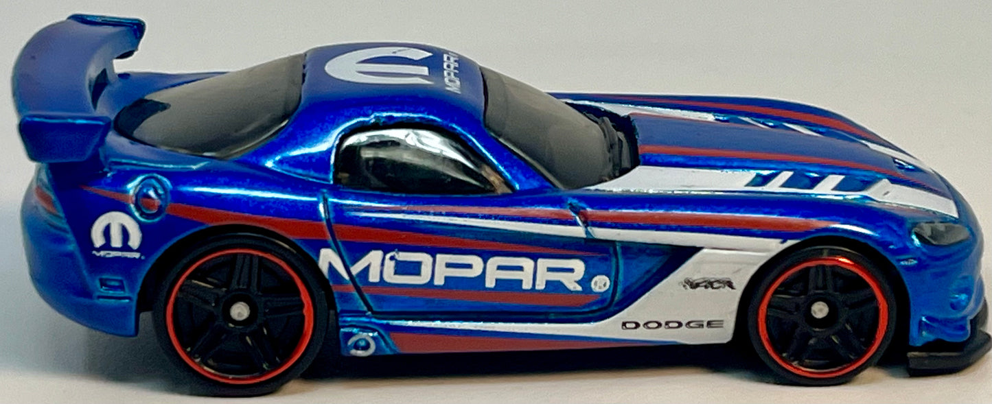 Hot Wheels MOPAR Dodge Viper SRT10 ACR with Protector