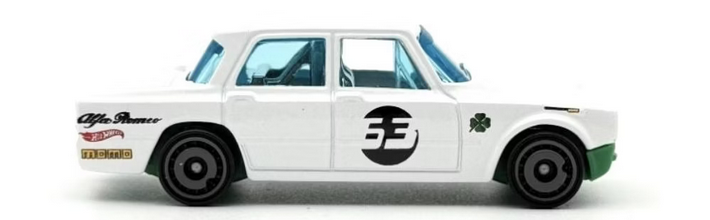 Hot Wheels Alfa Romeo Giulia TI Super White 195/250 Compact Kings 7/10