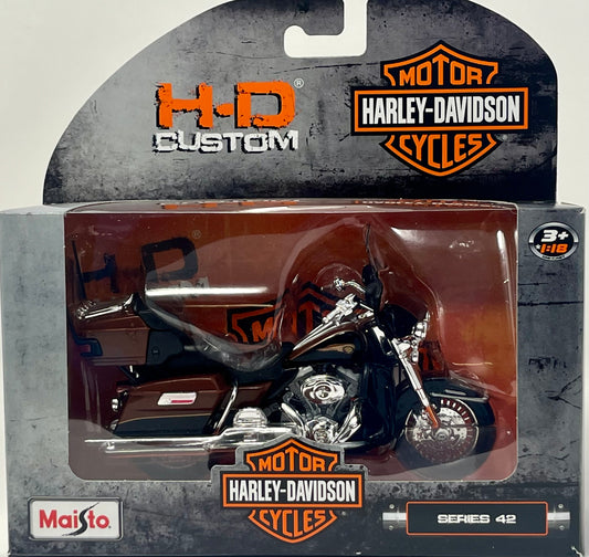 2013 FLHTK Electra Glide Ultra Limited Harley Davidson Series 42 1/18 Motorcycle