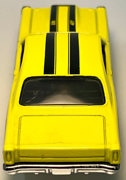 Hot Wheels 1966 Ford Fairlane W/ Protector 427 1/8