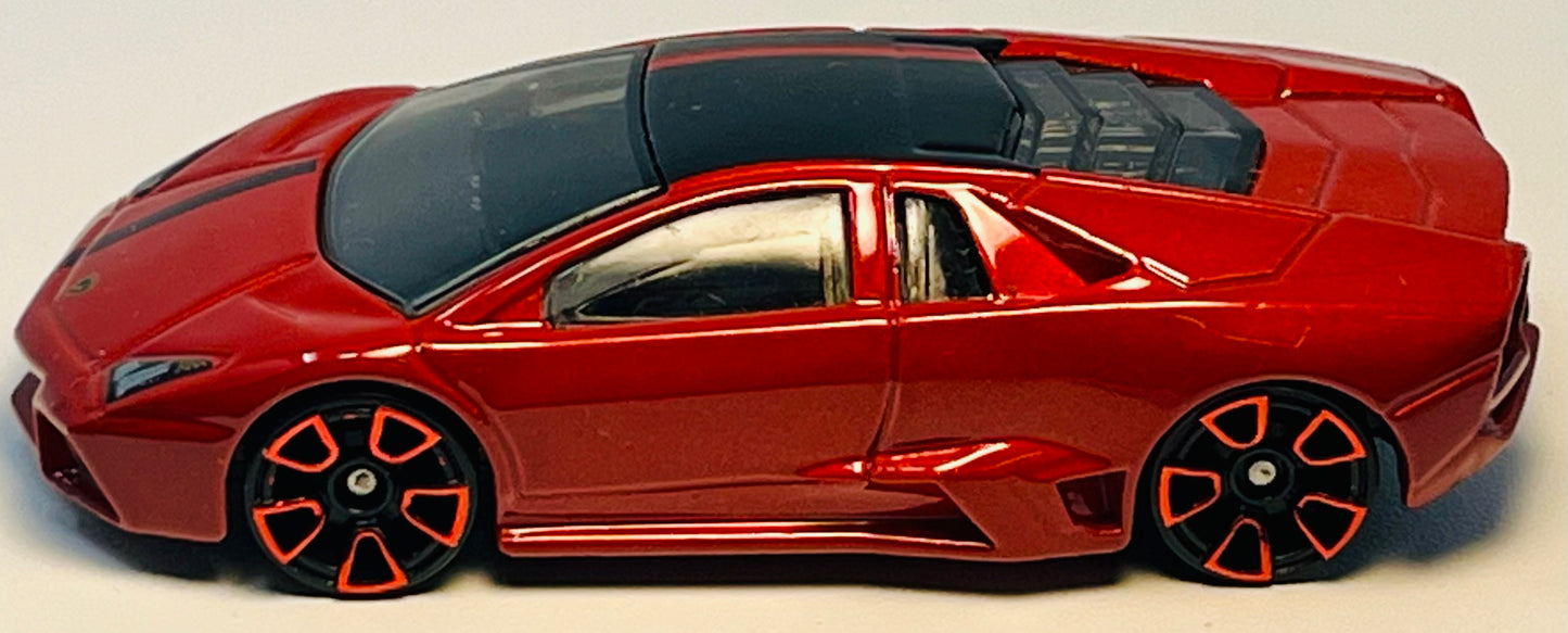 Hot Wheels Lamborghini Reventon Exotics (red) with Protector