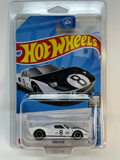 Hot Wheels Ford GT40 (White/Black) Factory Fresh with Protector