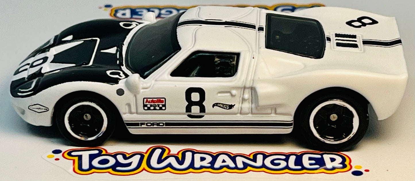 Hot Wheels Ford GT40 (White/Black) Factory Fresh with Protector