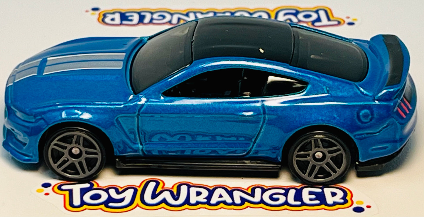 Hot Wheels Ford Shelby GT350R (Blue) Muscle Mania with protector