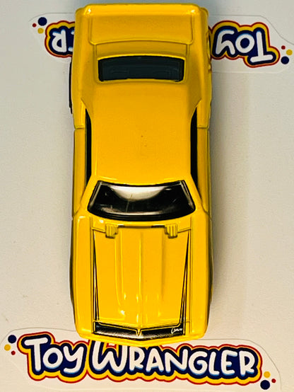Hot Wheels '69 Copo Camaro Muscle Mania (Yellow) with Protector