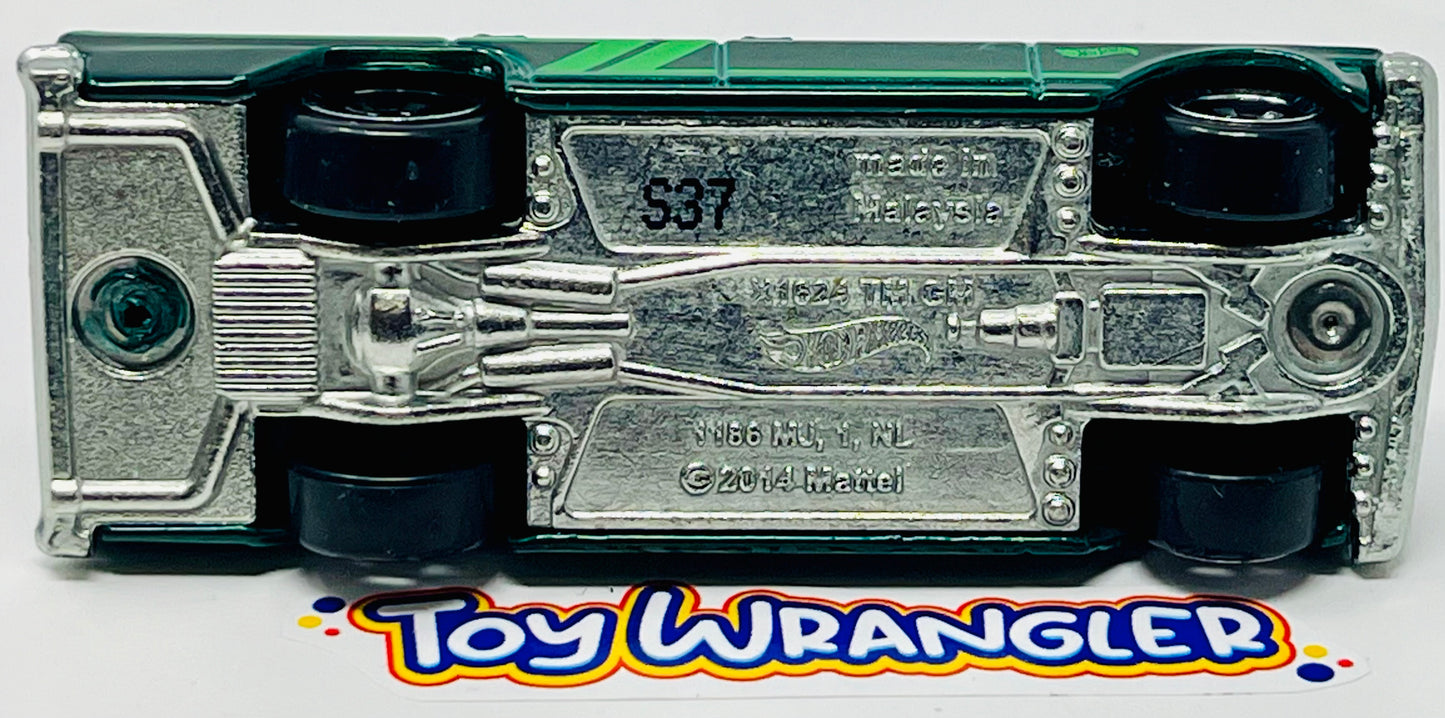 Hot Wheels Hot Wagons ‘64 Chevy Nova Wagon with Protector