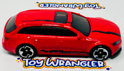 Hot Wheels Hot Wagons ‘17 Audi RS 6 Avant with Protector