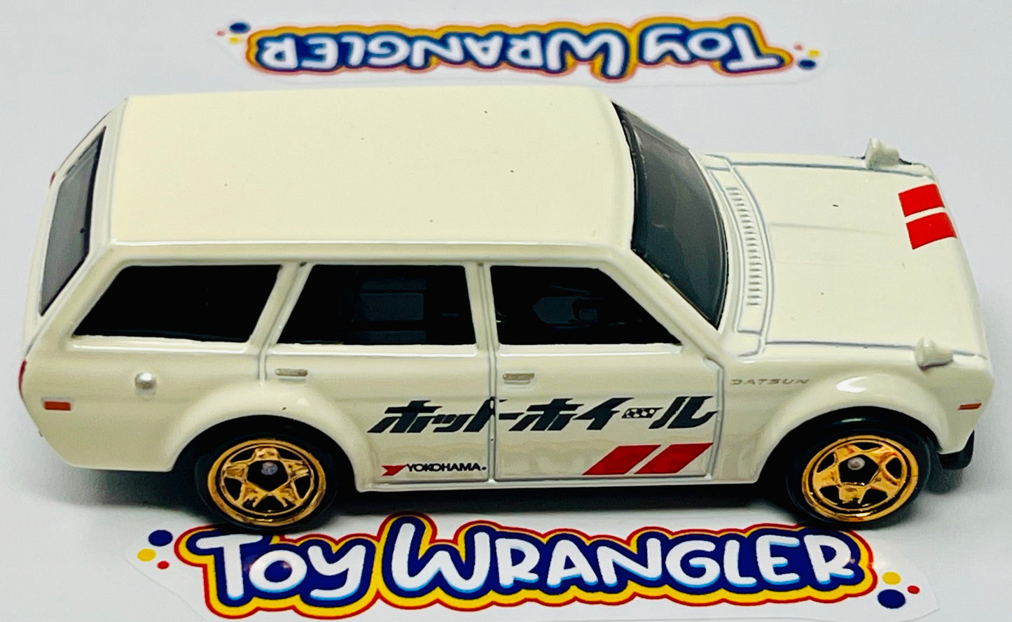 Hot Wheels Hot Wagons Datsun Bluebird Wagon (510) with Protector
