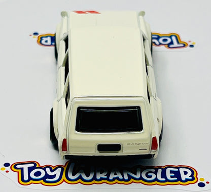Hot Wheels Hot Wagons Datsun Bluebird Wagon (510) with Protector