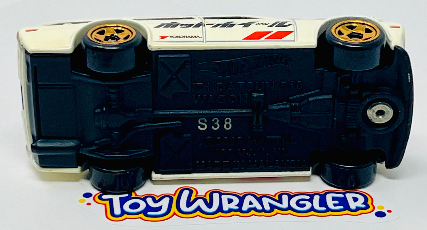 Hot Wheels Hot Wagons Datsun Bluebird Wagon (510) with Protector