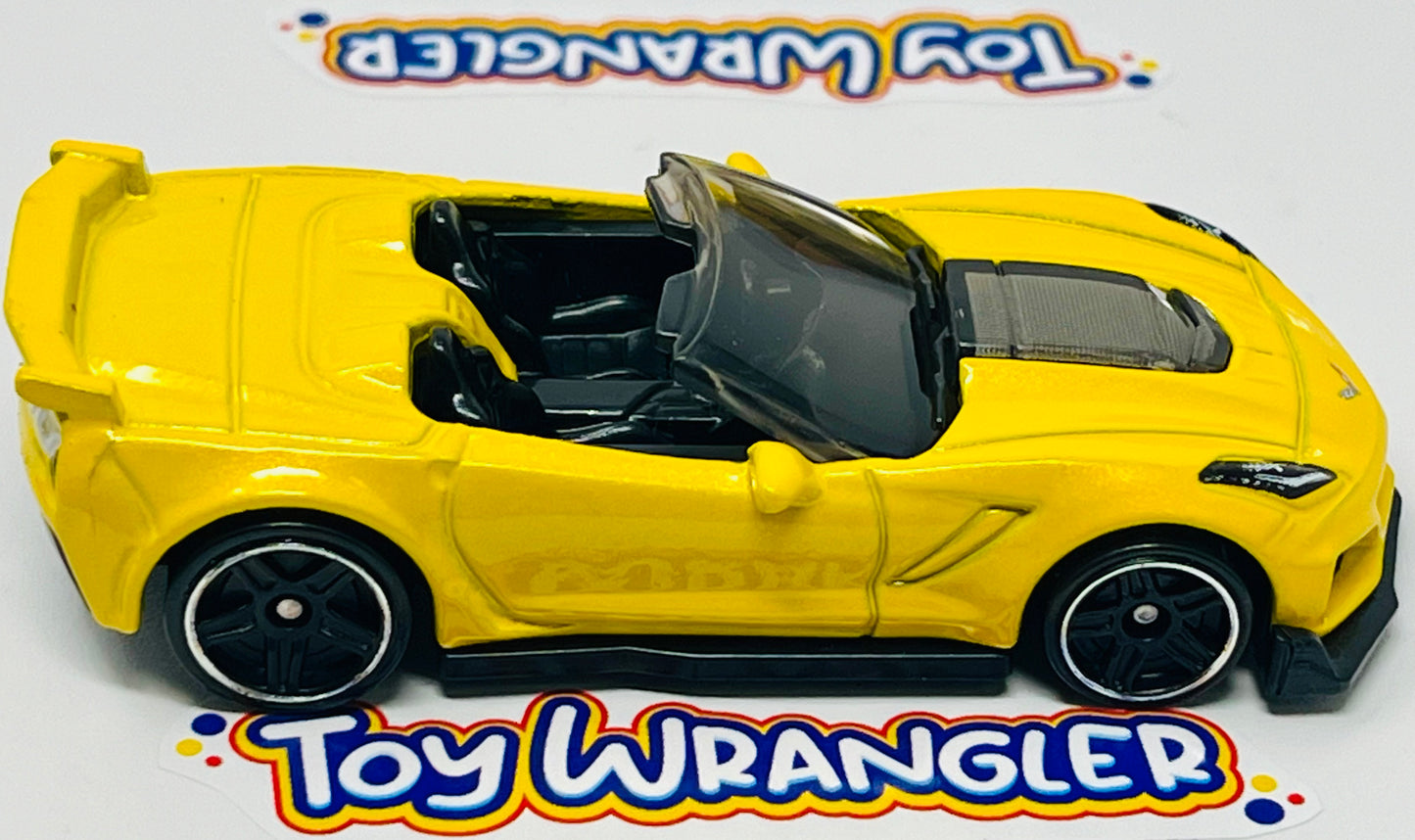 Hot Wheels  '19 Corvette 70th '19 Corvette ZR1 Convertible with Protector