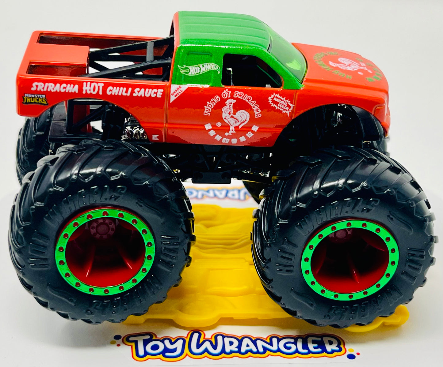 Hot Wheels Monster Truck Sriracha Hot Sauce w/Crash & Connect Car