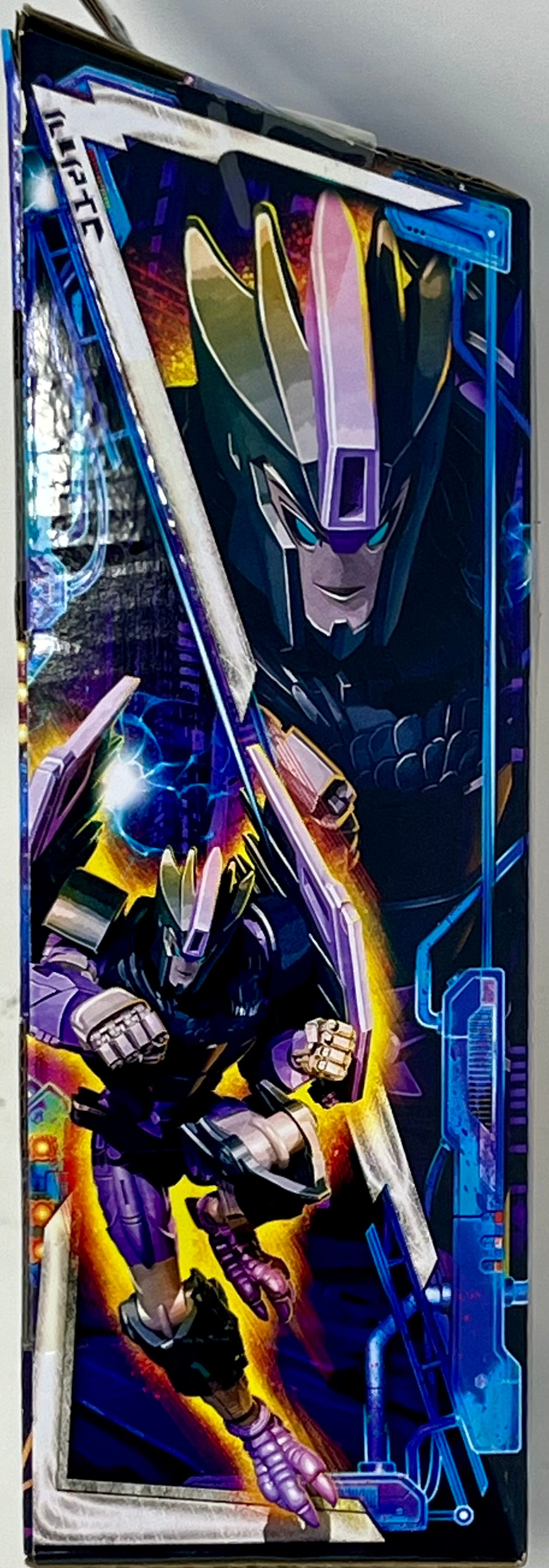 Transformers Legacy United Deluxe Star Raider Filch 5.5” Action Figure, 8+, Walmart Exclusive