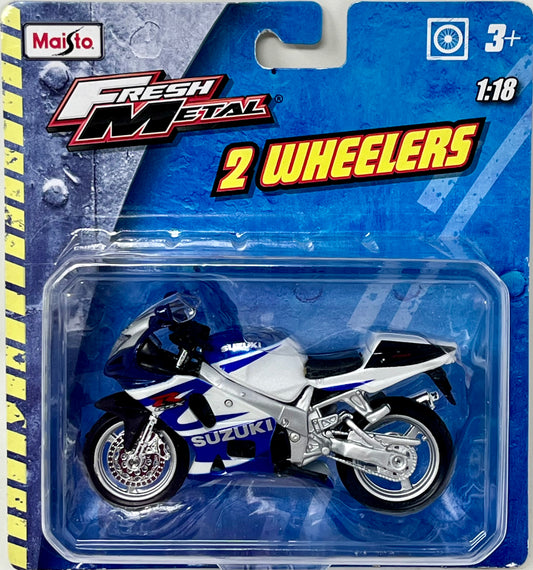 Maisto Fresh Metal 1:18 Scale 2 Wheelers Suzuki GSXR-600 in Blue and White