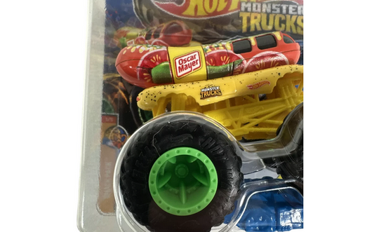 Hot Wheels Monster Trucks Oscar Mayer Wienermobile Snack Pack 3/5