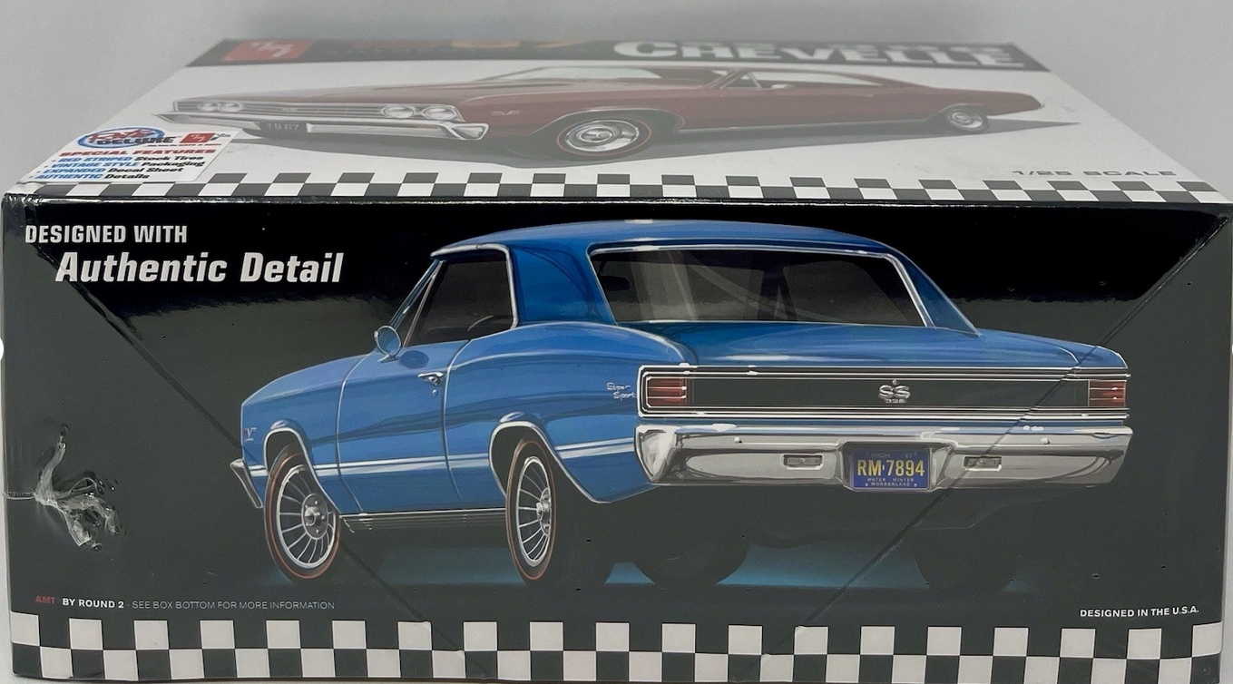 AMT 1/25 Scale 1967 Chevelle SS-396 - Retro Deluxe Factory Sealed Authentic Kit