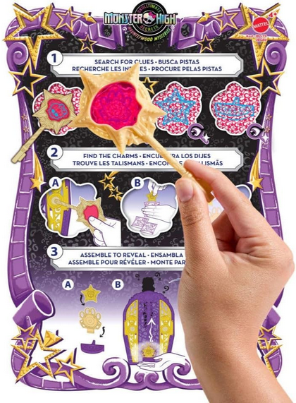 Monster High Skulltimate Secrets Doll and Accessories Set, Hauntlywood Mysteries Clawdeen Wolf with Reveal Closet & 19+ Glam Surprises