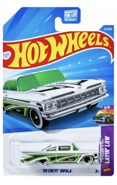 Hot Wheels '59 Chevy Impala Green & White 44/250 Layin' Low 2/5