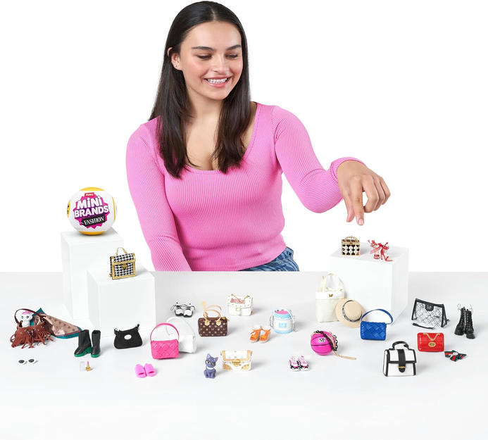 Mini Brands Fashion Series 3 by ZURU, Collectible Mystery Capsule, Toy for Girls, Realistic Miniature Baby, Playset and Accessories
