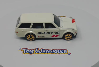 Hot Wheels Hot Wagons Datsun Bluebird Wagon (510) with Protector